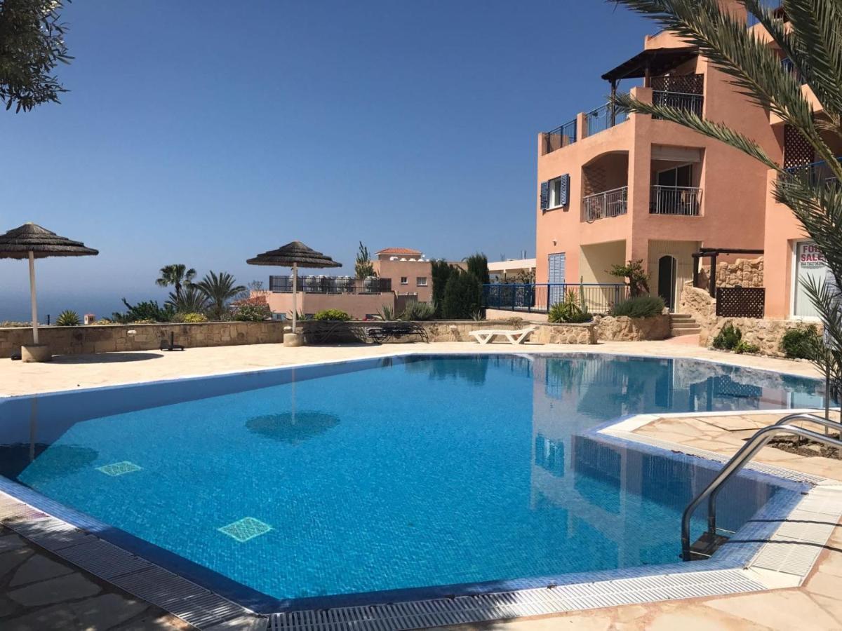 Tala Hills Sea View Apartment Paphos Ngoại thất bức ảnh