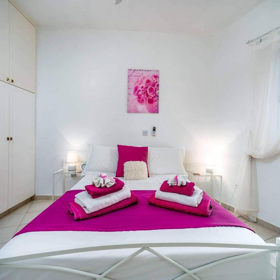 Tala Hills Sea View Apartment Paphos Ngoại thất bức ảnh