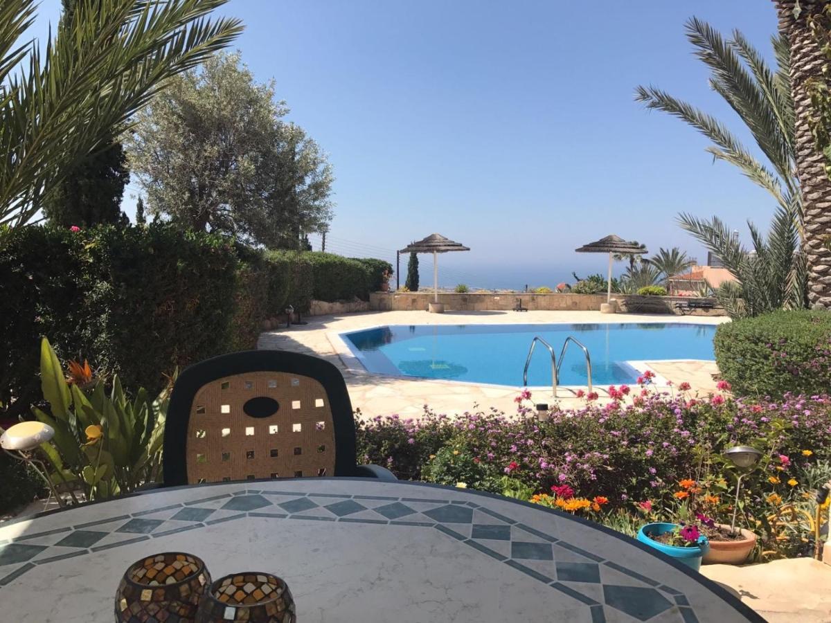 Tala Hills Sea View Apartment Paphos Ngoại thất bức ảnh